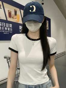 女士Y2K风格撞色滚边露脐上衣，修身短袖白色T恤，街头风基础款T恤，90年代复古撞色滚边休闲夏季上衣 - 白色 - 查看 4