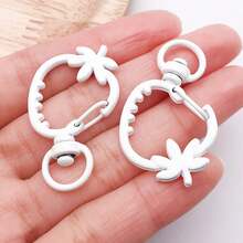 5/10/20 chiếc móc khóa hình dâu tây nhiều màu sắc được sơn – Khóa càng cua và móc bấm được phun sơn, dùng làm phụ kiện thủ công DIY và mặt dây chuyền. - Móc khóa hình quả dâu tây - Xem 19