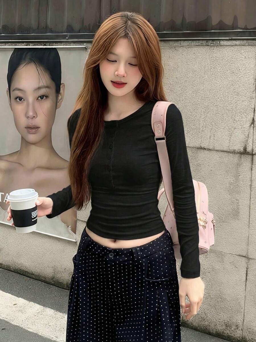 韩版甜美火辣少女粉色长袖T恤,秋冬款,半领,修身版型,黑色春季打底衫 - 黑色 - 查看 1