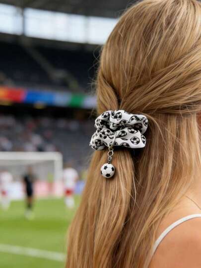 1件世界杯足球发圈吊坠，多功能发饰
