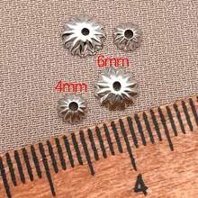 30 piezas Espaciadores de joyería de metal con diseño floral vintage chapado en oro de 18k, cobre grueso con diseño de onda y pétalo plateado, para hacer pulseras, collares y aretes, regalo de boda - Multicolor - Ver 8