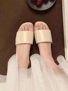 Women's Casual Beach Slippers, Minimalist Style, Solid Color, Flat, Comfortable - Beige - View 3