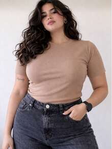 Basic T-Shirt With Round Neck, Short Sleeves, Ribbed Knit, Premium Style. Casual, Comfortable, And Suitable For Everyday Wear. - Mocha Brown - View 1