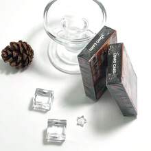 55张收藏版照片卡片套装，以韩国流行男团BT为主题，设计灵感源自歌曲《Permission To Dance》，适合情人节、婚礼和粉丝聚会等场合。 - 彩色 - 查看 6