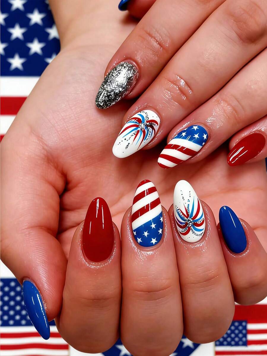 Bộ 24 miếng dán móng tay acrylic hình hạnh nhân, phong cách tối giản cho ngày Quốc khánh 4 tháng 7, bao gồm các màu: lấp lánh bạc, hồng, đường kẻ xanh bất đối xứng, trắng, sọc đỏ trắng với sao trắng, móng xanh dương, bộ móng giả phủ toàn bộ móng kèm 1 miếng dán keo và 1 dũa mini, giao hàng ngẫu nhiên. - Màu xanh lam - Xem 1