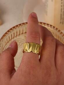 1 Pc Minimalist Pleated Irregular Wide Rings For Women Gold Color Geometric Ring Birthday Party Jewelry Mother's Day Gifts - Silver - View 13