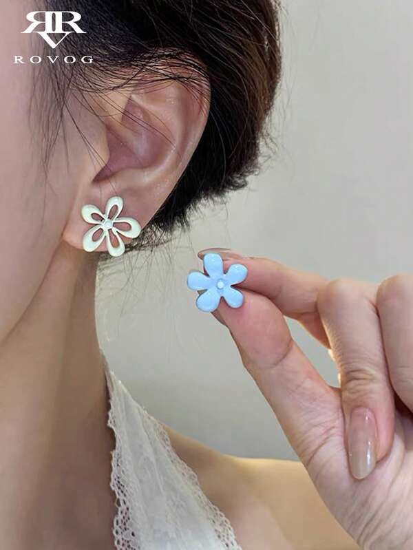 1 Pair Fashionable Minimalist Fresh Sweet Dual-Tone Cute Floral Elegant Earrings, Suitable For Spring Themed Gatherings, Casual, Party Wear For Women