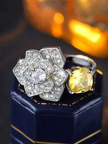 不对称花朵四爪方形黄色合成锆石戒指，可调节开口设计，女士订婚礼物珠宝 - 白色 - 查看 7