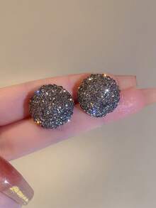 A Pair Of Fashionable Grey Heart-Shaped Earrings, Versatile And Suitable For Any Occasion. - Silver - View 8