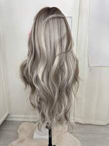 Highlight Ash Blonde Body Wave Synthetic Wigs Natural Looking 13x4 HD Lace Front Wigs For Women Blonde Colored Glueless Lace Frontal Wig Water Wave Synthetic Heat Resistant Fiber Wigs For Daily Wear - 漸層金髮女郎 - 查看 5