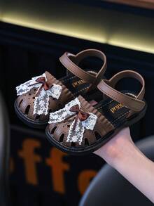Sandal Pita Lucu untuk Anak Perempuan, Cocok untuk Aktivitas Luar Ruangan, Pantai, dan Dalam Ruangan, Serbaguna dan Modis untuk Balita dan Bayi - Coklat - View 4