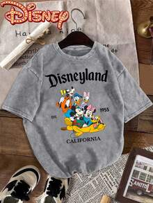 Authorized By Disney Character Group Portrait With Disneyland CALIFORNIA EST1955 Theme Creative Print Stylish  Oversized Vintage T Shirt Street Style 2026 Spring Summer Retro Fashion Lovers Popular Vintage Crew Neck T Shirt - 灰色 - 查看 1