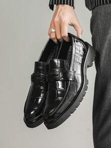 男士鳄鱼纹厚底乐福鞋 | 金属扣商务休闲一脚蹬正装鞋 - 黑色 - 查看 1