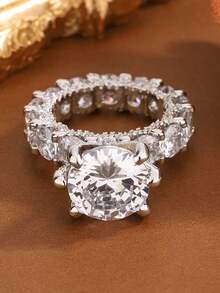 精美六爪圆形几何情侣戒指，合成立方氧化锆订婚/结婚礼物首饰 - 白色 - 查看 3