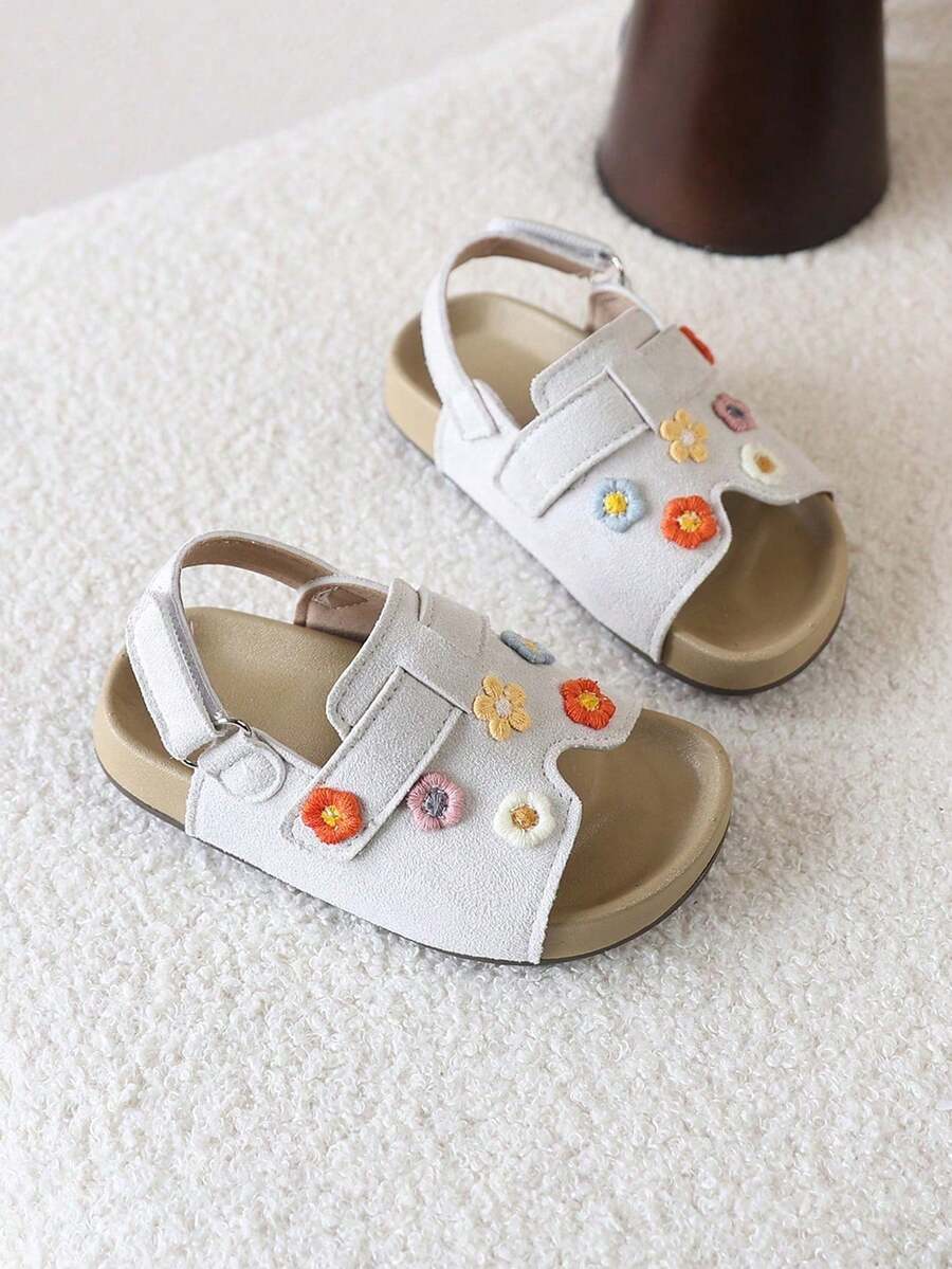 1 Pair Summer New Open Toe Girls Floral Casual Sandals - Beige - View 1