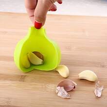 1pc Silicone Garlic Peeler, Suitable For Kitchen Food Garlic Peeling Tool, Simple, Convenient, Quick And Easy To Peel, Easy To Clean Kitchen Gadget, Portable Garlic Peeler For Outdoor Travel - Multicolor - View 8