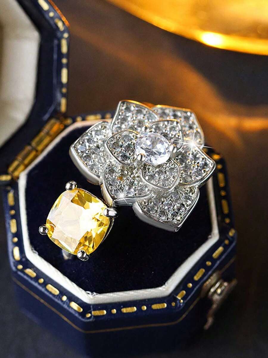 不对称花朵四爪方形黄色合成锆石戒指，可调节开口设计，女士订婚礼物珠宝 - 白色 - 查看 1