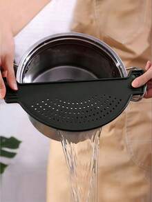 Clip-On Colander, Plastic Half-Moon Food Strainer, Heat Resistant Pot Drainer For Pasta, Fruits & Vegetables, Fits All Pots And Bowls - Black - View 3