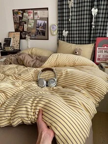 2/3件套花卉、条纹和格子图案被套套装，包含1个被套和1/2个枕套（不含填充物），面料柔软透气，可机洗，适用于双人床、大号床和特大号床，可机洗。 - 摩卡棕 - 查看 6