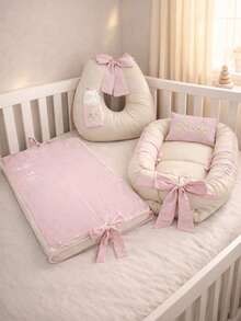 3-Piece Set: Baby Nest Reducer + Nursing Pillow With Towel + Waterproof Changing Mat With Embroidered Appliqué - 粉紅鹽 - 查看 1