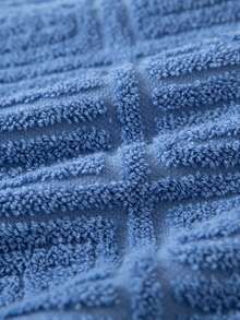 1条中号浴巾，100%纯棉，灰色，轻薄，纯色，长方形，70*140厘米，适合成人，可用于游泳、沐浴、裹身；或34*74厘米手巾，34*34厘米手帕，速干、吸水、柔软，适用于浴室、厨房、旅行、节日礼物、健身房、海滩、酒店、沙龙、户外等场合。 - 灰色 - 查看 6