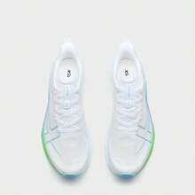 XTEP 男士休闲经典白/粉蓝色跑步鞋，适合日常穿着 - 經典白/微波藍 - 查看 3