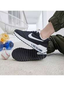 Nike 男子Air Max Dawn氣墊鞋緩震透氣跑步鞋 - 黑與白 - 查看 6