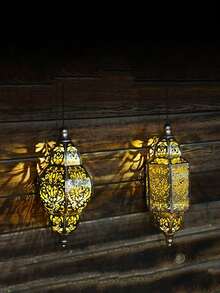 1pc Hanging Outdoor Solar Lantern, Metal Moroccan Style Waterproof Solar Lantern, Wrought Iron Garden Lamp With Hook, Shadow Effect Vintage Decor, Suitable For Park, Patio, Backyard, Porch Lighting - Multicolor - View 11