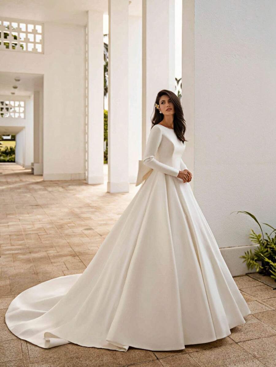 Vestido de novia elegante y lujoso de manga larga de satén con arco desmontable, Silueta de línea de barrido-tren, vestido de novia minimalista pero sofisticado para la ceremonia de boda, celebración de Navidad, fiesta de Halloween, evento de compromiso, noche de baile, gala de cumpleaños y ocasiones formales, vestidos de novia para la novia, elegante y cómodo, vestido de novia, vestidos formales para las mujeres, adecuado para la boda, fiesta, vestido después de la fiesta, fiesta de cóctel, novia, ocasiones formales, vestido de cena, vestido de baile, fiesta de cumpleaños, celebración - Blanco - Ver 1