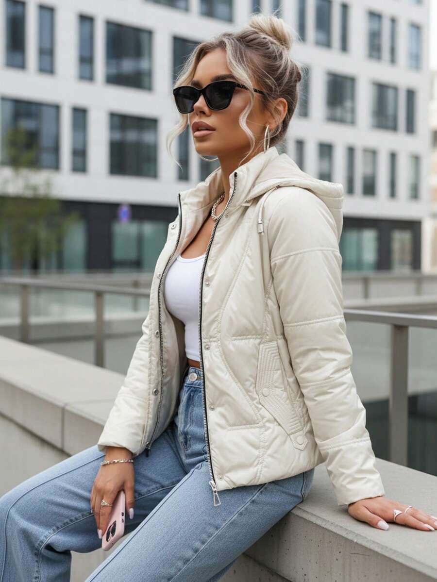 Chaqueta acolchada de entretiempo para mujer con capucha desmontable, cierre de cremallera y broches, corte corto acolchado, bolsillos exteriores e interiores, ligera y transpirable, acabado acolchado. - Blanco - Ver 1