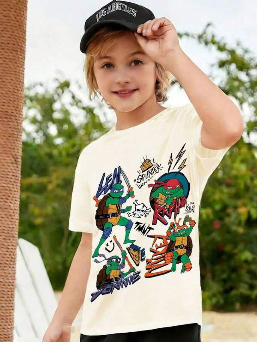 A Must-Have For Nostalgic Cartoon Fans! Beige Short-Sleeved T-Shirt With An All-Over Print Featuring Leonardo, Raphael, And Other Characters – A Cool, Fun, And Casual Garment. Boys Thanksgiving Outfit, Boy Set, Boys' Clothing, Teen Gifts, Kids' Christmas Outfits, Teen Boy Gifts, Young Boy, Children's Clothing - 白色 - 查看 1
