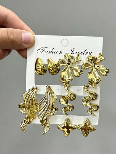 5对金色时尚女士耳环套装（水滴形、条纹形、蛇形设计），适合日常、约会、派对佩戴，是送给朋友和女朋友的绝佳礼物。