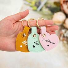 Llavero de cuero con forma de corazón personalizable - Llavero con nombre personalizado, regalo para amigos, propuesta de dama de honor, regalo de cumpleaños/aniversario personalizado, llavero de cuero personalizado - Multicolor - Ver 3