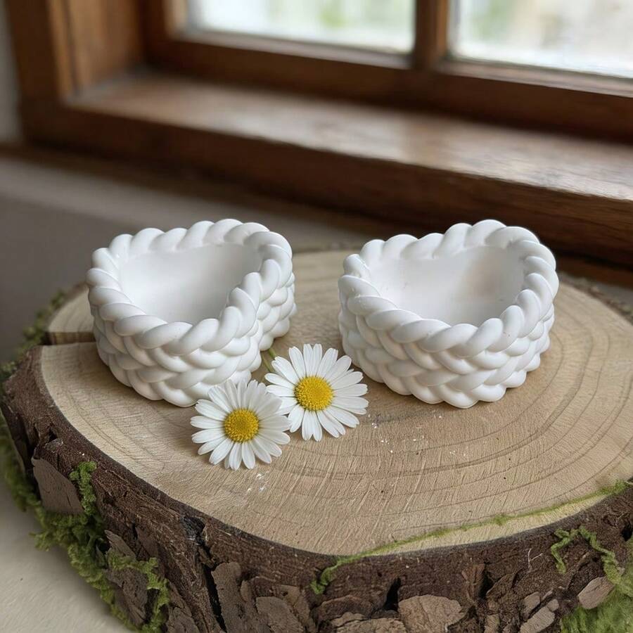 1 Stück herzförmige Makramee Tasse Silikonform, geeignet für Kerzenfüße, Gipsdekorationen, Epoxidharz, Heimdekoration Basteleien, Aufbewahrungswerkzeuge, handgefertigte Gussformen, Feiertags-Dekorationen, Muttertags- & Geburtstagsgeschenke - Herzförmiger, gedrehter Teigbecher - Übersicht 1