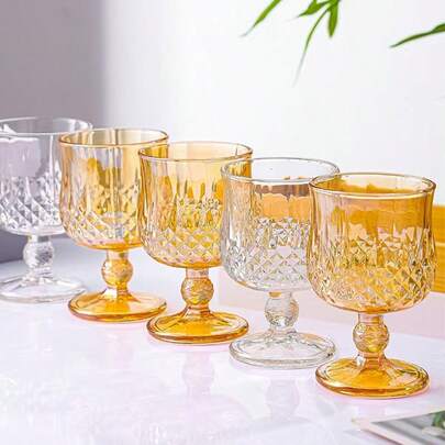 6pcs Amber Glass Engraved Wine Glasses, Luxurious Amber Color Diamond Pattern Crystal Cups, The Cup Body Adopts 3D Diamond Cut, Allowing The Light To Penetrate And Scatter Like Scattered Diamonds, Reflecting Brilliant Luster, Far Exceeding The Quality Of Ordinary Smooth Cups.