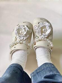 New Puff Flower Garden Sandals With Pearl Accessories, High-End Design, Detachable Buckle, Summer Slippers With DIY Decorations (Reusable And Removable, Excluding Shoes) - Beige - View 4