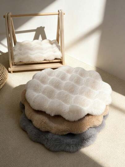 Round Warm Small Pet Bed Mat, Polyester Material, All-Season (Spring/Autumn/Winter) For Cats, Non-Machine Washable, Essential Cat Sleeping Accessory, Cozy Pet Rest Mat