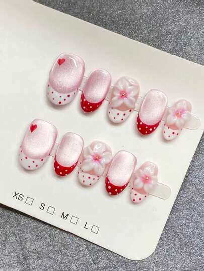 10片纯手工制作的按压式美甲贴片，短款杏仁形美甲，红白配色，春日少女风裸粉色猫眼美甲，搭配红白法式甲尖、3D立体花朵、手绘波点，可爱温柔甜美，适合女性和女孩，春夏秋冬节日派对及日常佩戴。