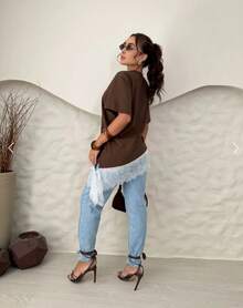 Blusa Tshirt Assimétrica Com Renda ,Tee Renda Assimétrica Coleção Outono Inverno - Marrom Claro - Visão 3