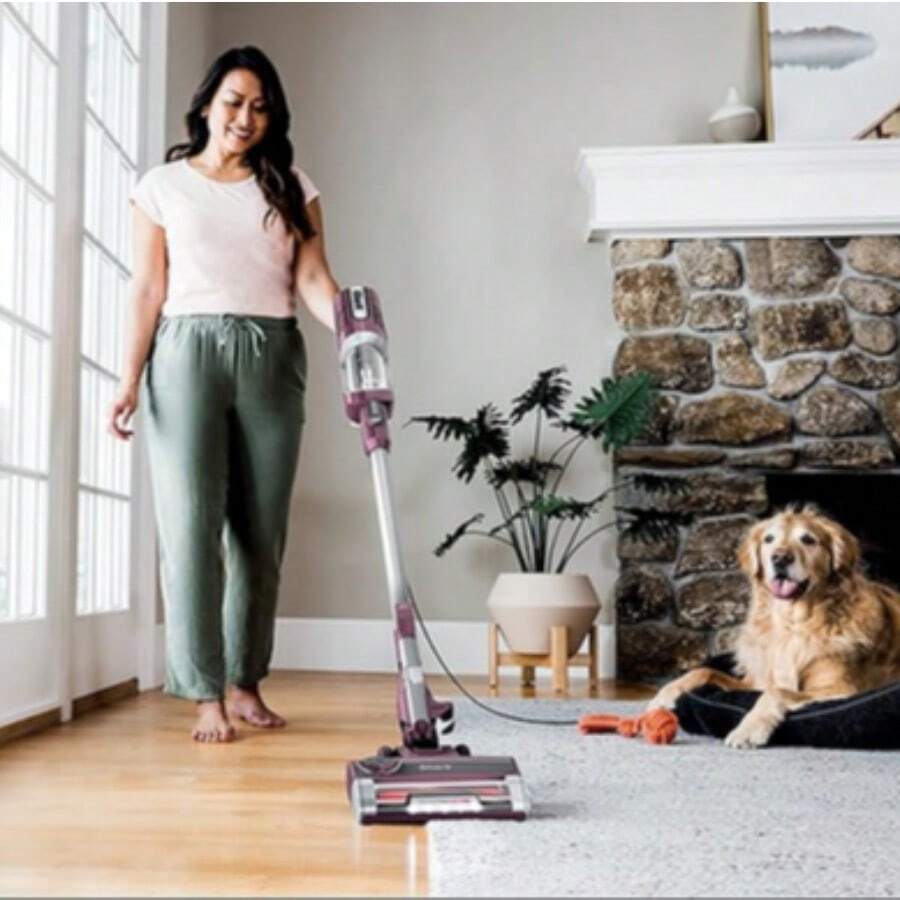 Ceritified Refurbished Shark HZ702 Ultralight PetPro Corded Stick Vacuum With PowerFins HairPro Odor Neutralizer Technology, Crevice & Upholstery Tool, Precision Duster, Wine Purple (Renewed) - 查看 1