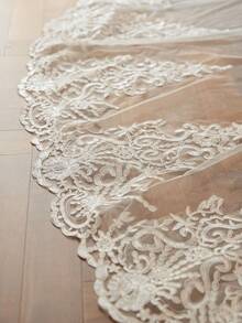 One Layer Ivory Long Lace Bridal Veils With Metal Comb Fall Clothes Women - Beige - View 4