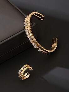1 Set Retro Dual-Tone Electroplated Cubic Zirconia Striped Bracelet & Ring Set, Suitable For Women's Daily Wear. Cubic Zirconia Striped Bracelet In Gold Color, Cubic Zirconia Striped Ring In Gold Color, Suitable For Women's Festivals, Daily Wear, Valentine's Day, Gift-Giving, Women's Jewelry Set (It Cannot Be Bent) - Yellow Gold - View 4