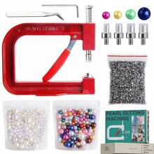 KLONKEE 1.248 peças Kit de Ferramentas de Decoração de Pérolas Feitas à Mão - 5 Opções de Cores (Branco, Vermelho, Rosa, Azul, Dourado), Inclui Pérolas Sem Furos, Máquina de Fixação de Rebite de Pérola, Máquina de Incrustação de Pérola DIY, Pérolas, Rebites, Parafusos, Pinças, Chave Sextavada em L, Adequado para Acessórios de Artesanato DIY, Decoração de Roupas, Chapéus, Calças, Vestidos, Bolsas, Faixas de Cabeça, Etc. - Multicolorido - Visão 7