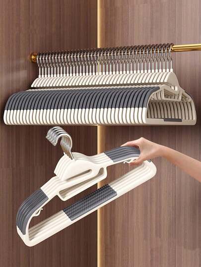 10個 滑り止め付き洋服ハンガー、耐久性のある頑丈なハンガー、家庭での洗濯物干しと収納に最適、寝室、バスルーム、家庭用
