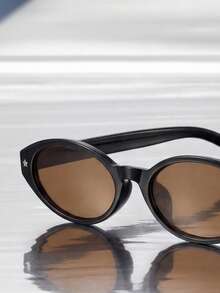 1 Cặp kính thời trang gọng oval cổ điển màu nâu đính sao, thanh lịch và phù hợp cho nhiều dịp, phong cách sinh viên, thích hợp cho mùa tựu trường, hình oval. - Trà đen - Xem 3