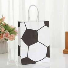 1套/12个 2026新款顶级热门足球主题手提袋采用经典足球元素设计，充满运动感，外观时尚大气。采用厚实的牛皮纸材质，坚固耐用，承重力强。 - 彩色 - 查看 6