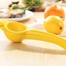 Manual Juicer Citrus Lemon Squeezer, Fruit Juicer Lime Press Metal, Professional Hand Juicer Kitchen Tool(Yellow) - Yellow - View 3