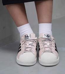 Adidas 男女同款三葉草低筒板鞋休閒鞋青春活力運動鞋 - 淺粉紅色/黑色 - 查看 3