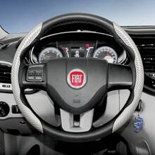 Hocasen 适用于菲亚特(FIAT)的分段式碳纤维方向盘套,运动风格,防滑舒适握感,2 件套/3 件套可选,快速安装设计,四季通用,适用于 500/Panda/Pandina/Tipo/Egea/Strada/Pulse/Mobi/Argo/Fiorino/Ducato/Toro/Doblò/500X/600 等车型,颜色包括黑色、蓝色、银色、红色和白色。 - Sectional Carbon Fiber Steering Wheel Cover - 查看 18