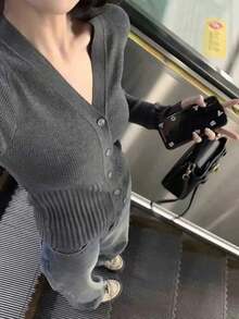V-Neck Design With Thin Buckle, Long Sleeve, Ribbed Sweater, Bottom Cardigan For Women, Autumn/Winter,Homecoming,Christmas And New Year's Elegant And Casual Long-Sleeved Top - 灰色 - 查看 2